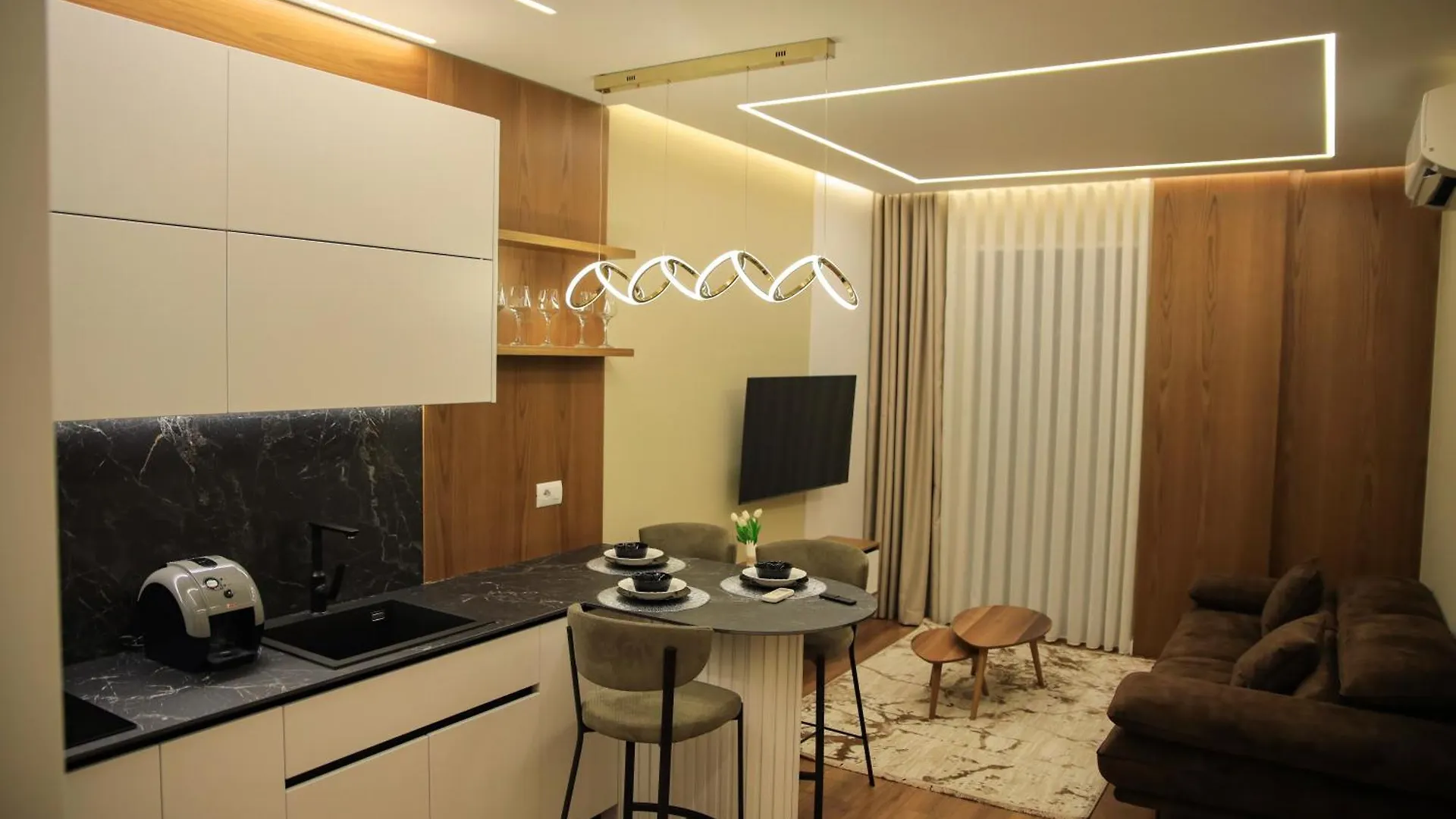 טיראנה Lm Apartments 0*,  אלבניה