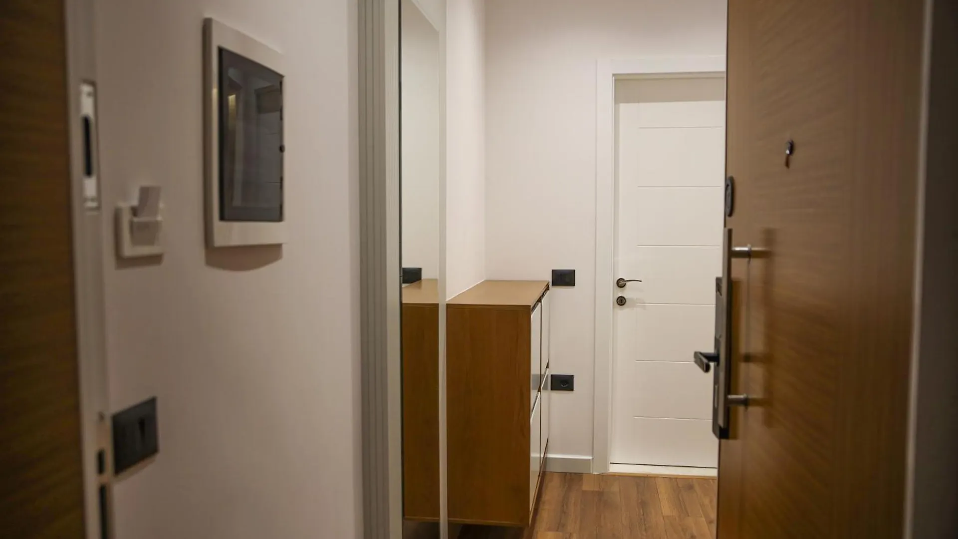 טיראנה Lm Apartments