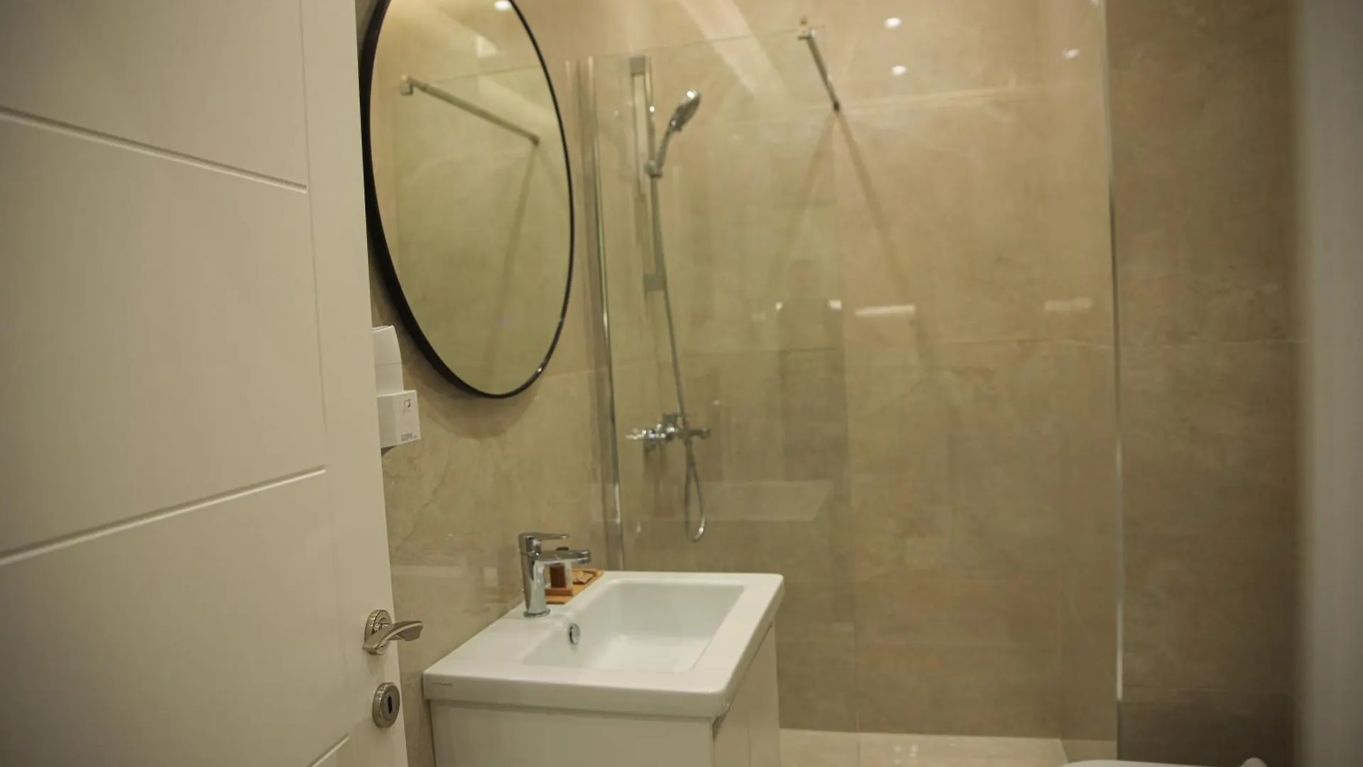טיראנה Lm Apartments